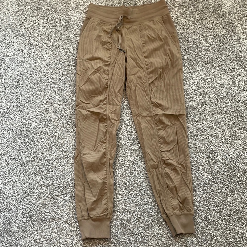 Lululemon tuxedo jogger